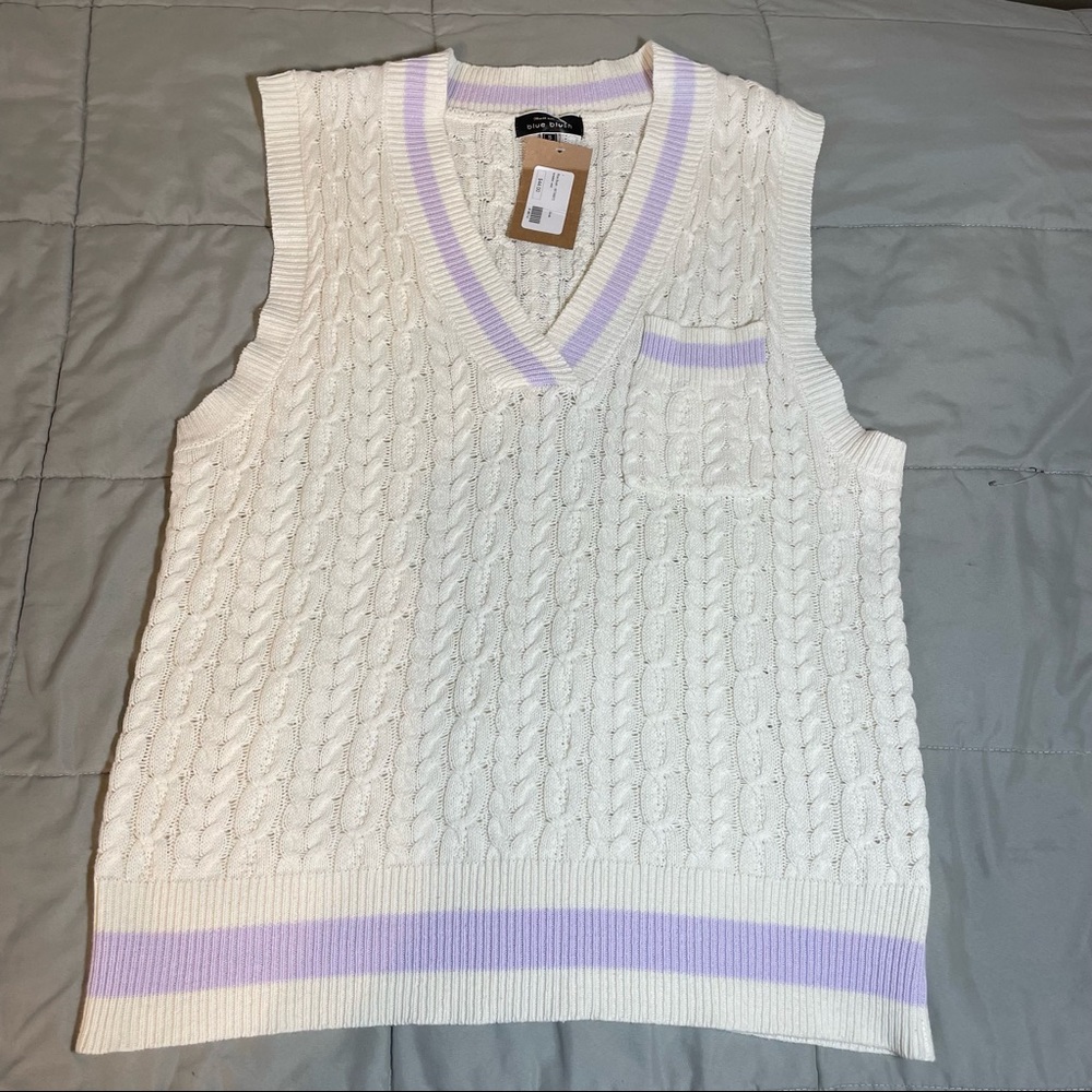 Sweater vest